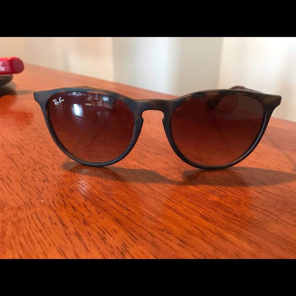 Erika style Raybans